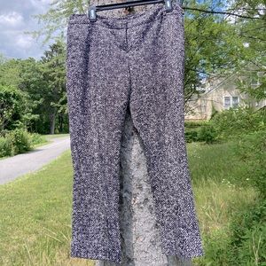The Limited Drew fit cropped pants size 6